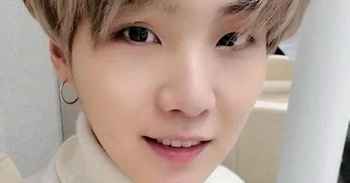 Suga (Bts Rapper) Height, Weight, Age, Girlfriend, Biography & Family