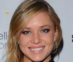 Tara Holt- Boyfriend, Height, Net Worth, Career, Nationality