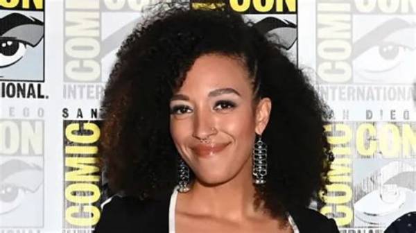 Tawny Newsome Bio, Wiki, Age, Parents, Husband, Space Force, and Net Worth