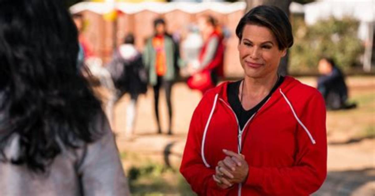 The 'Never Have I Ever' Guidance Counselor Is a Highlight of Season 2