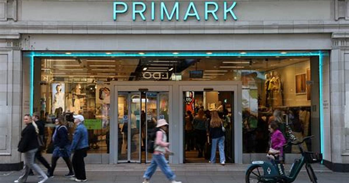 These Stores Will Be Open on New Year's Day, If You Want to Start Your Year off Shopping