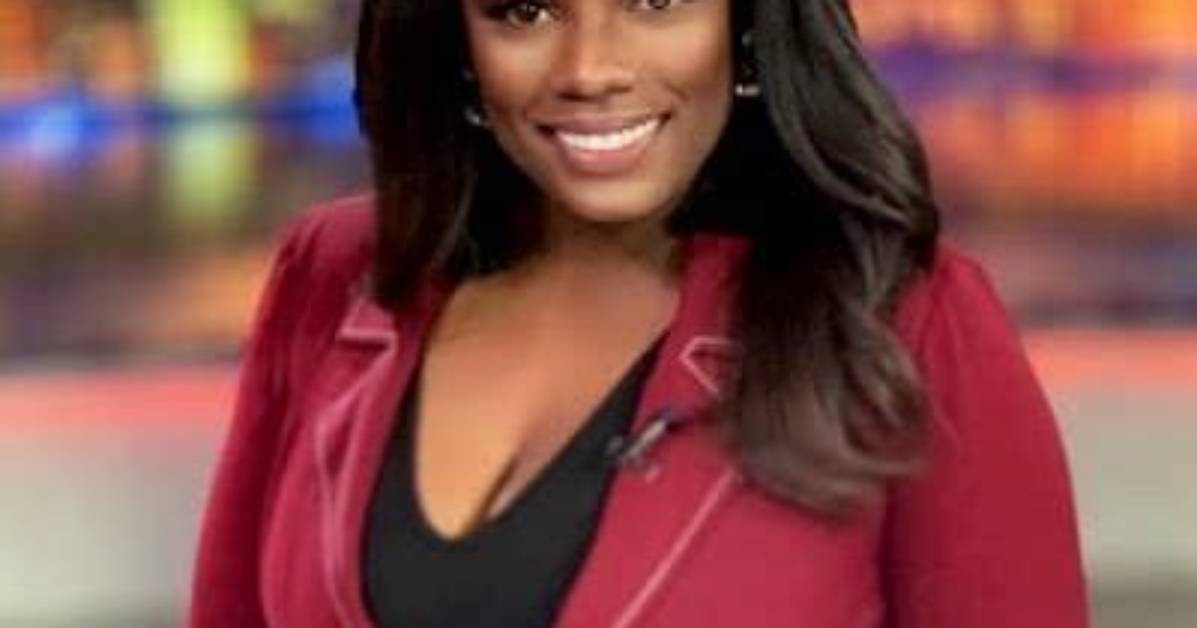 Tia Ewing Fox 32, Bio, Wiki, Age, Father, Dancing, Chicago, Salary, and Net Worth