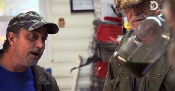 Tickle and the Gang Are Making Cbd Moonshine — but Is It Legal?