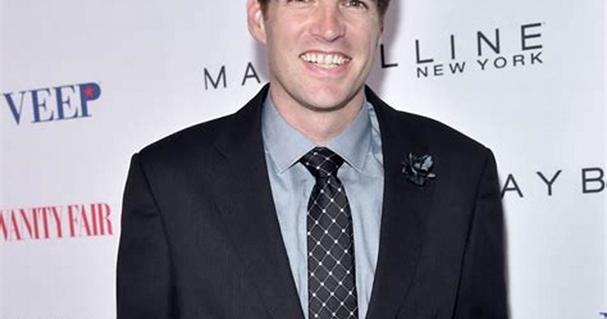 Timothy Simons Actor, Bio, Wiki, Age, Height, Family, Veep, Housebroken, Films and Tv Shows, and Net Worth