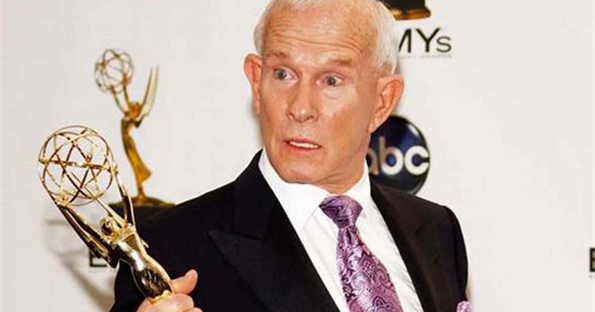 Tom Smothers Net Worth – How Much Is Smothers Worth?