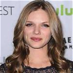 Tracy Spiridakos Bio: Age, Net Worth, Is She Married?