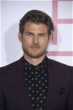Travis Van Winkle Net Worth