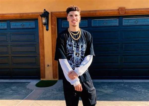 Twitter Slams Lamelo Ball’s Rumored Girlfriend Ana Montana After They Are Spotted Together