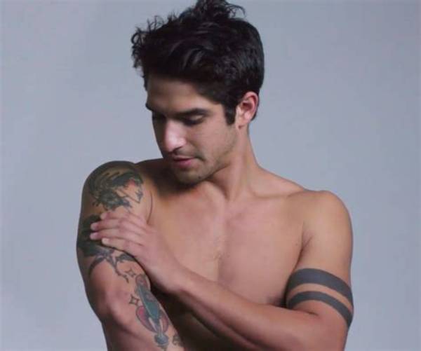 Tyler Posey Adds a New Back Tattoo to His Amazing Body Art Collection