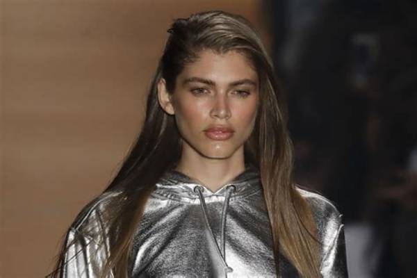 Valentina Sampaio Transgender Model | Age Wikipedia and Partner