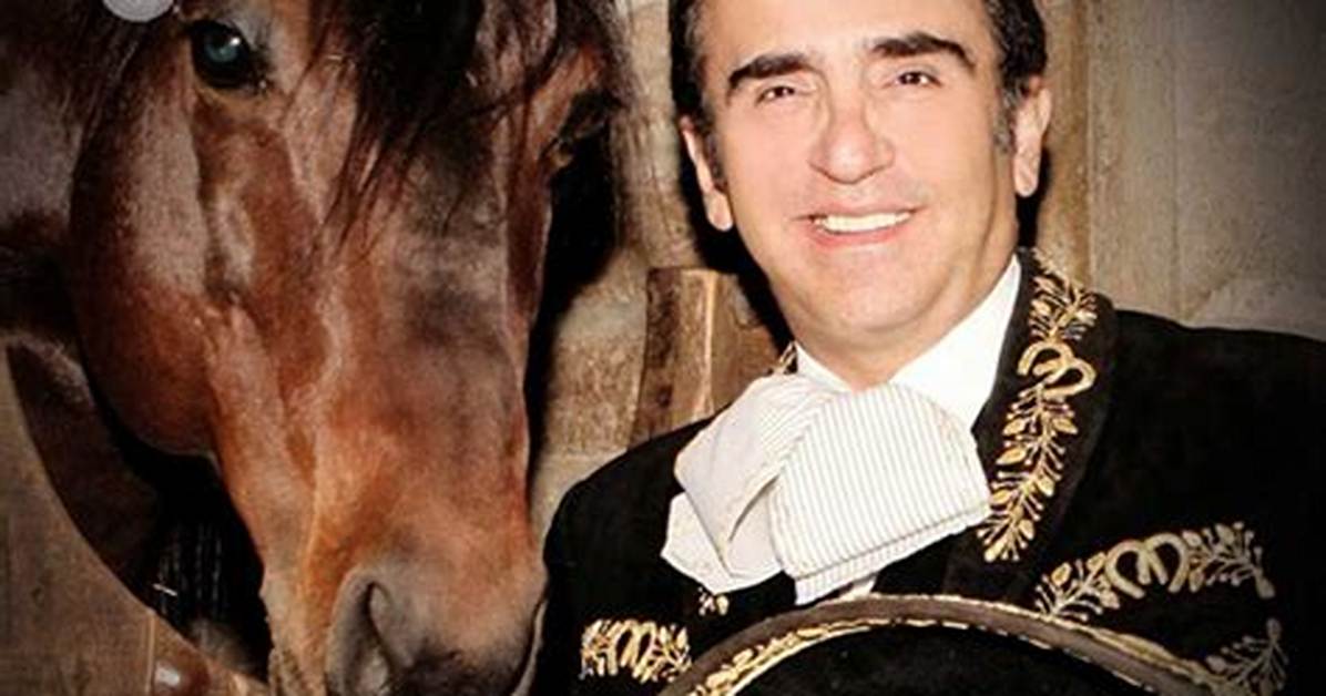 Vicente Fern%C3%A1Ndez Jr 150. Jpg