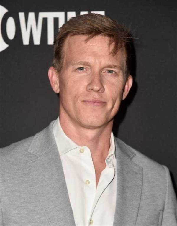 Warren Kole Height
