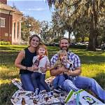 Was Sara Lee Pregnant Before Death? Meer Her Son Brady and Daughter Piper