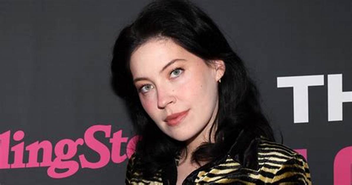 What Happened to Bishop Briggs's Sister? the Tragedy Explained
