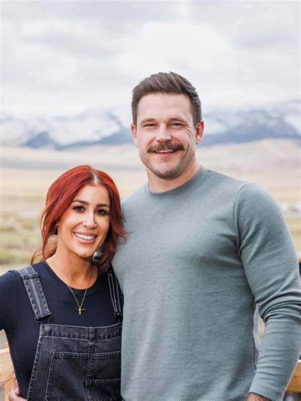 What Is Cole and Chelsea Deboer’s Net Worth? Details on Their Businesses (Exclusive)