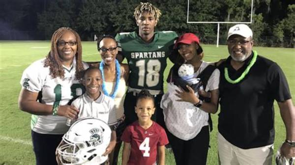 Who Are Deion Colzie Parents Yolanda and Frank Jackson?