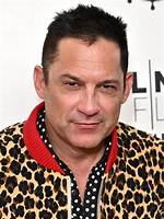 Who Is American Actor Enrique Murciano’s Girlfriend? Dating or Still Single