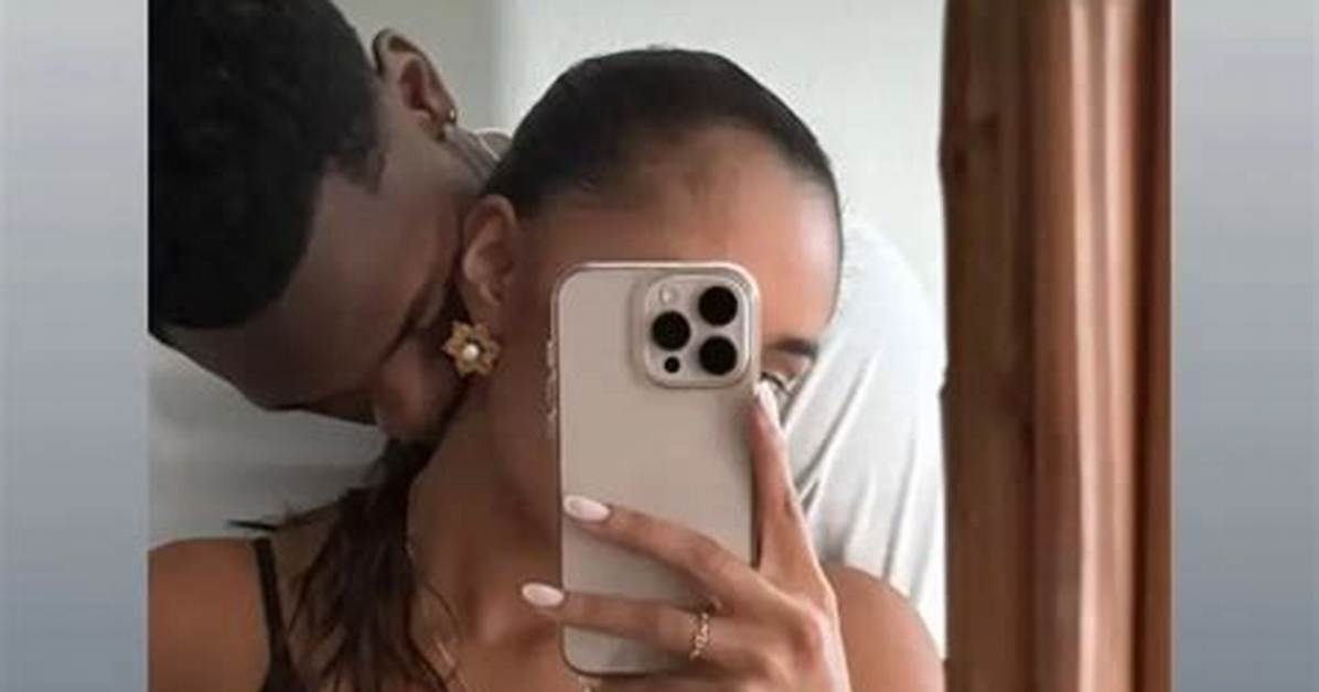 Who Is Colombian Footballer Jhon Duran Girlfriend? Age, Bio, Wiki, Career, Team, Stats & Instagram