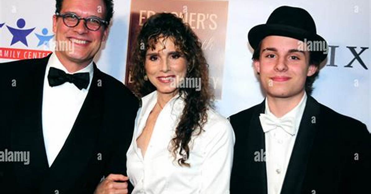 Who Is Diedrich Bader Wife? Their Kids Are into Acting