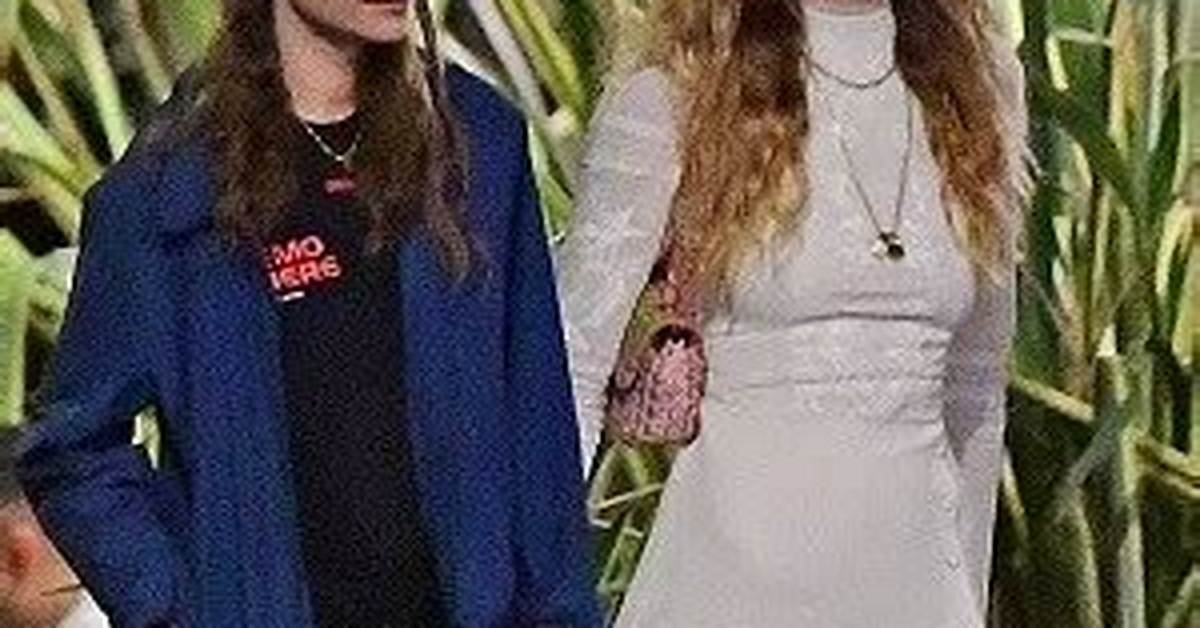 Who Is Eliot Sumner Dating? Details on Their Love Life