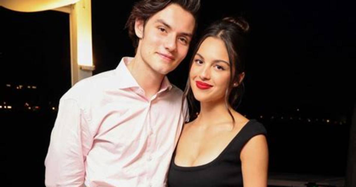 Who Is Louis Partridge’s Girlfriend? the Actor’s Relationships