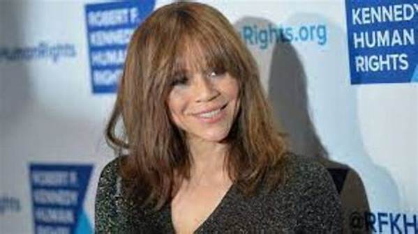 Who Is Rosie Perez? Wiki, Height, Net Worth, Husband, Marriage