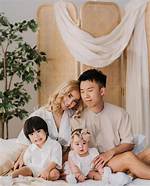 Who Is Youtuber Naomi Neo Husband? Age, Bio, Wiki, Career, Youtube, Nationality, House, Blog & Facts