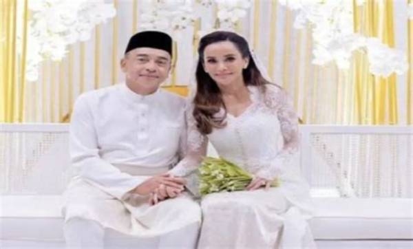 Yati Zainuddin Age: Nazir Razak Second Wife Wikipedia