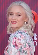 Zara Larsson – Biography, Facts & Life Story