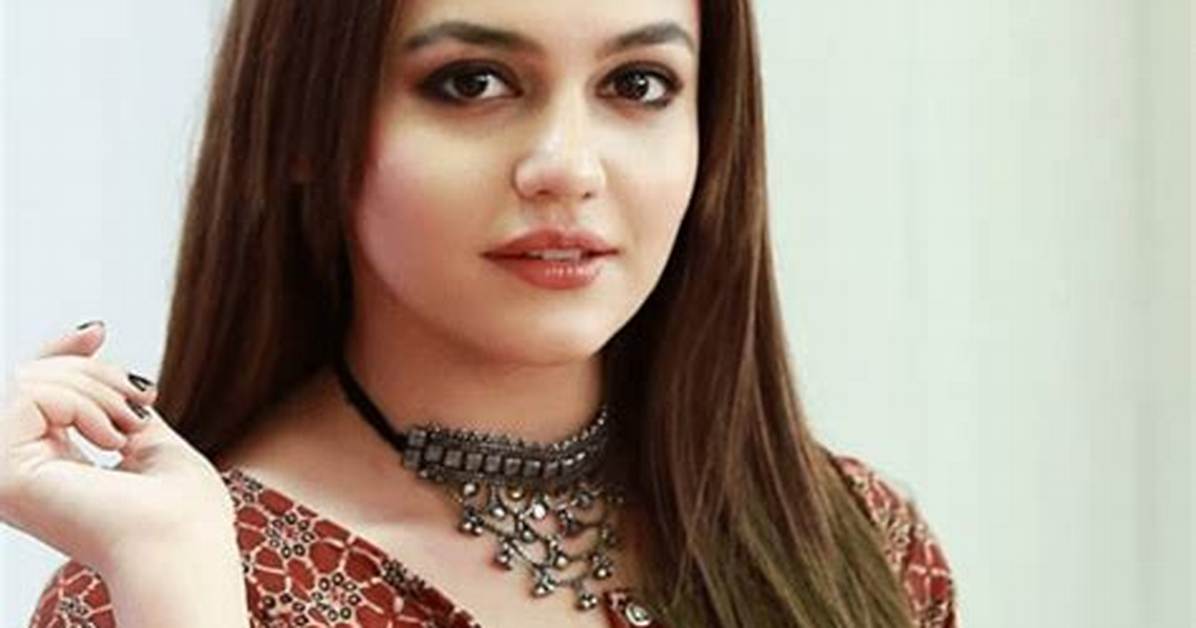 Zara Noor Abbas – Biography, Facts & Life Story