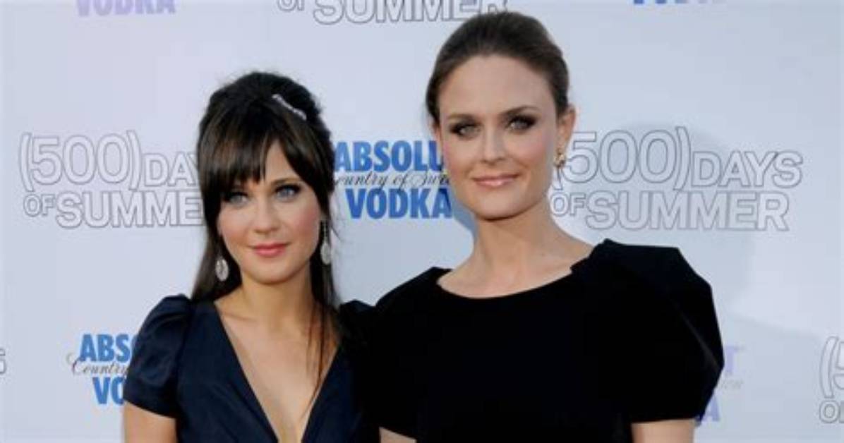 Zooey Deschanel Net Worth – How Much Is Deschanel Worth?